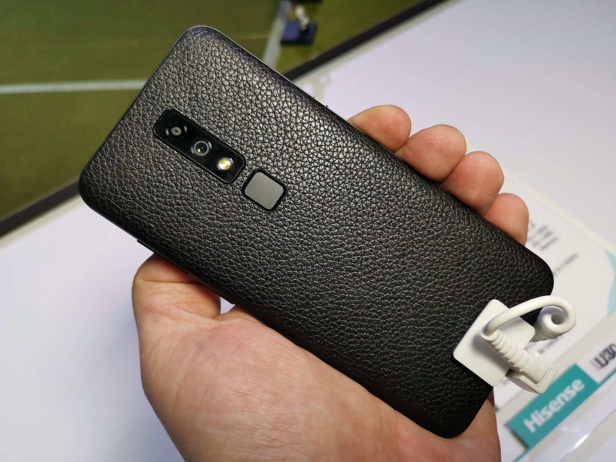 Hisense U30 With Punch-hole Screen, Sd 675 And 48mp Camera Spotted At Ces 2019
