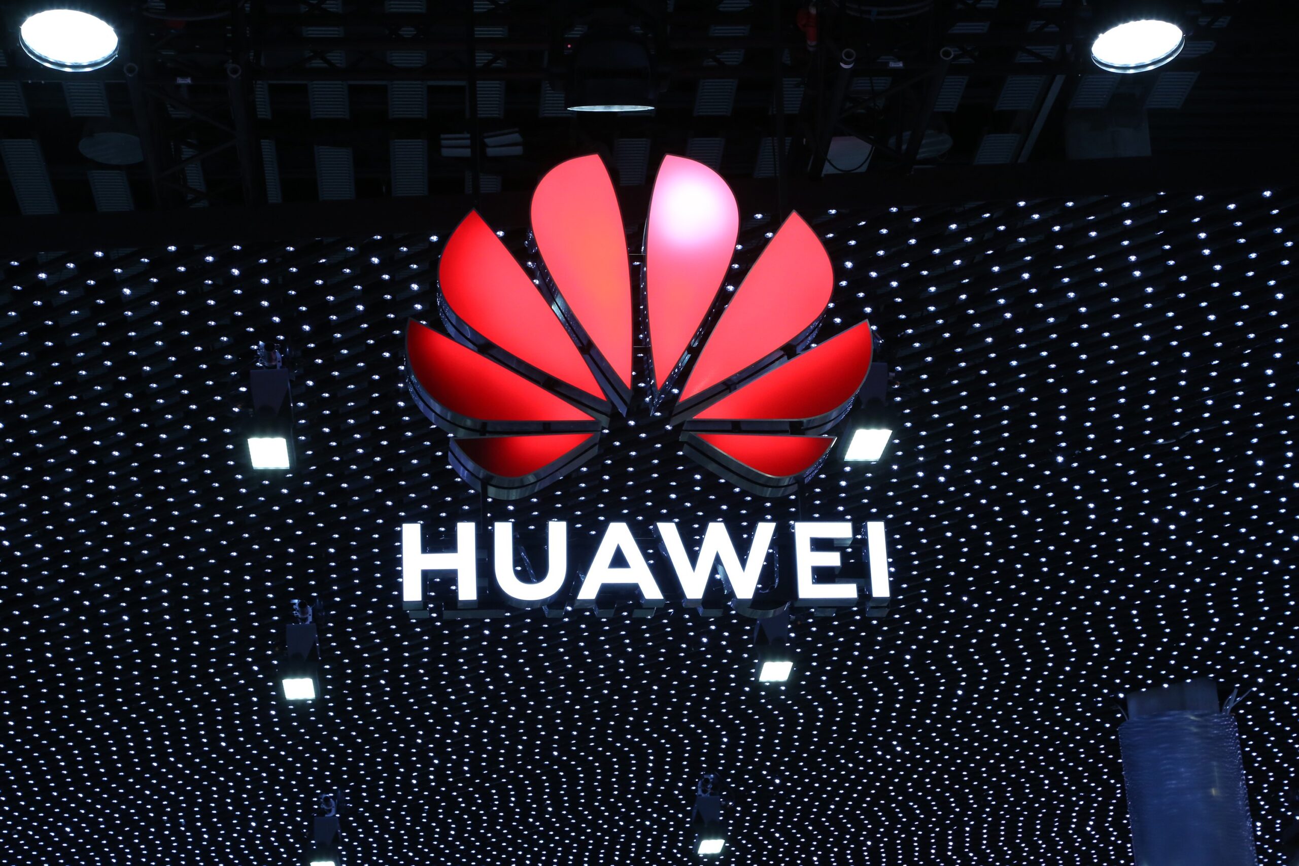 Huawei slows down smartphone production due to recent US Sanctions 2